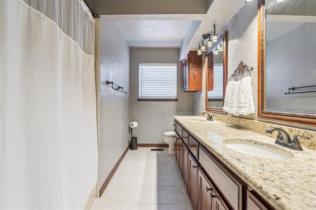 2505 NW 55th Place, Oklahoma City, OK 73112