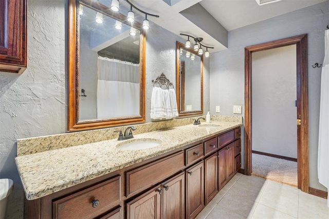 2505 NW 55th Place, Oklahoma City, OK 73112