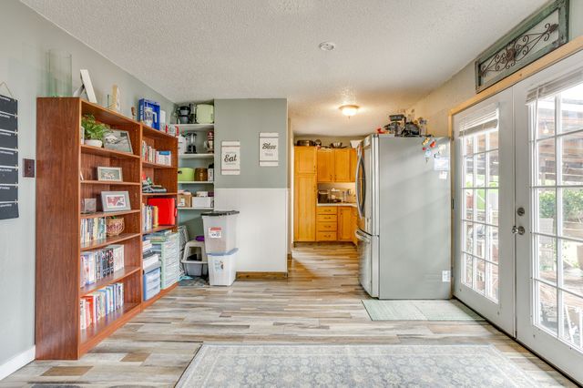 203 E Henderson Street, Itasca, TX 76055