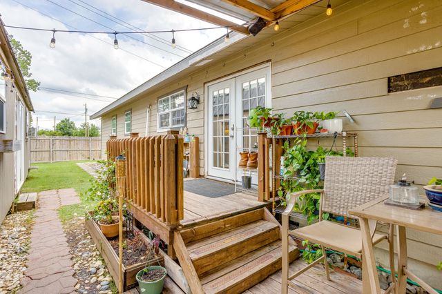 203 E Henderson Street, Itasca, TX 76055