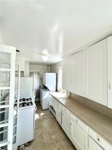 150 W 9th 1, Claremont, CA 91711