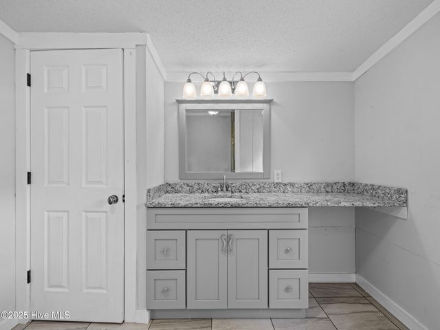 3637 Lynn Avenue, Castle Hayne, NC 28429