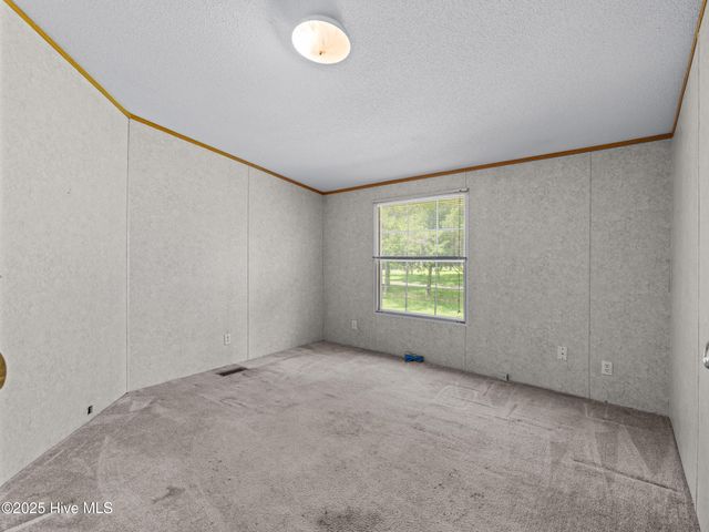 3637 Lynn Avenue, Castle Hayne, NC 28429