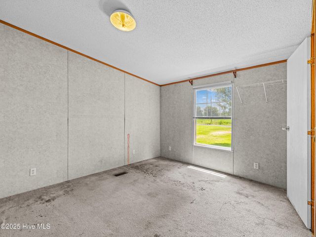 3637 Lynn Avenue, Castle Hayne, NC 28429