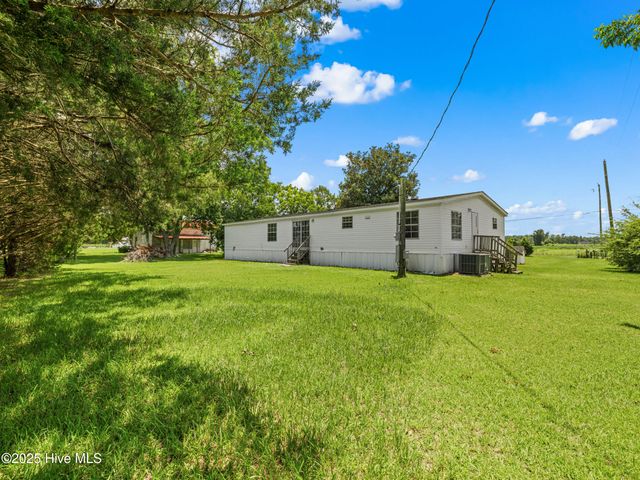 3637 Lynn Avenue, Castle Hayne, NC 28429