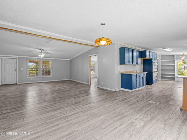 3637 Lynn Avenue, Castle Hayne, NC 28429