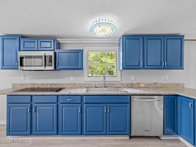 3637 Lynn Avenue, Castle Hayne, NC 28429