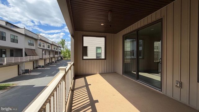 22265 SIMS TER, Ashburn, VA 20148