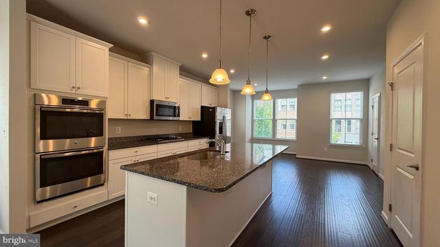 22265 SIMS TER, Ashburn, VA 20148