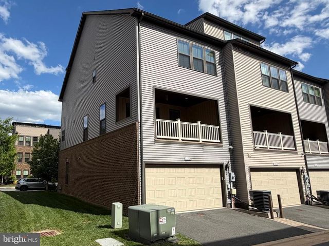 22265 SIMS TER, Ashburn, VA 20148