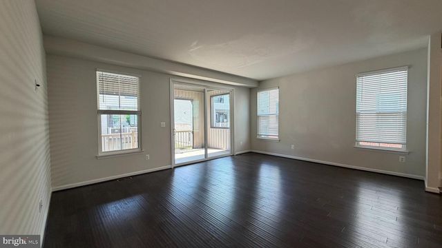 22265 SIMS TER, Ashburn, VA 20148
