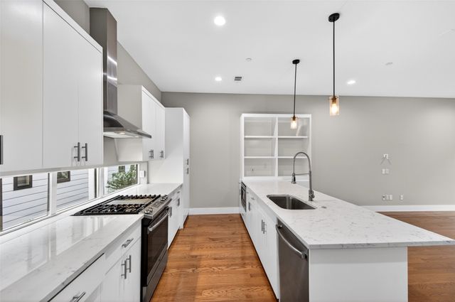 1914 California Drive 102, Dallas, TX 75204