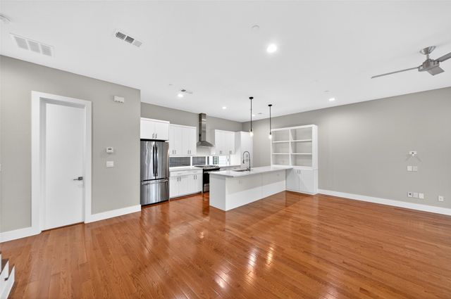 1914 California Drive 102, Dallas, TX 75204