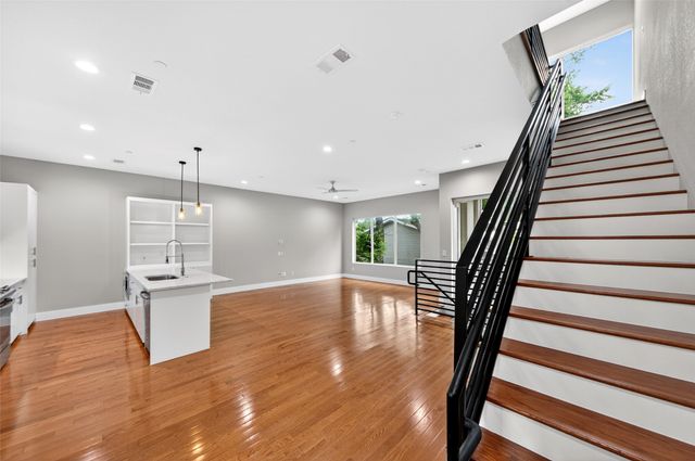 1914 California Drive 102, Dallas, TX 75204