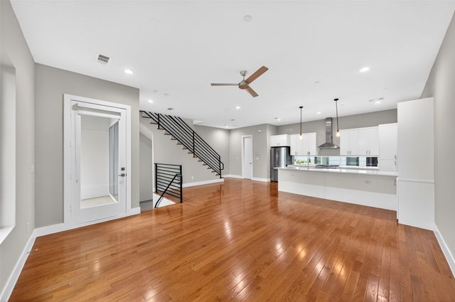 1914 California Drive 102, Dallas, TX 75204
