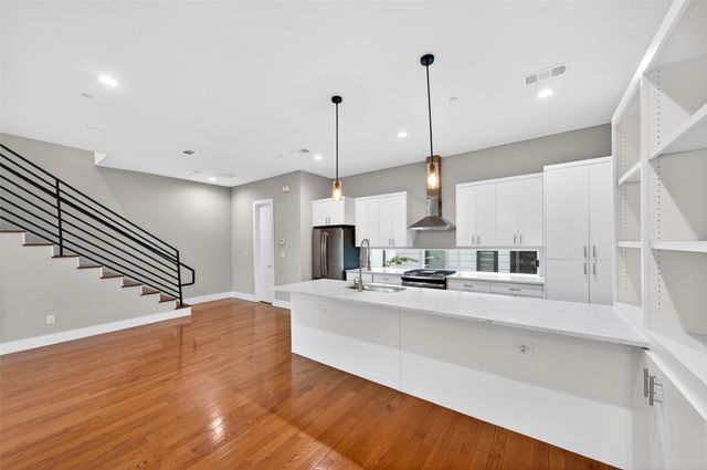 1914 California Drive 102, Dallas, TX 75204