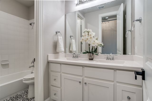 8800 Brandy Branch Way, Mckinney, TX 75071