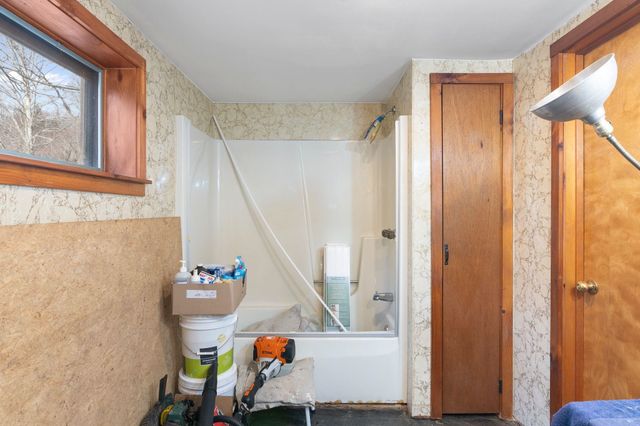 106 Contro Road, Chester, VT 05143