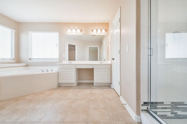 9902 Memorial Crossing Drive, Tomball, TX 77375