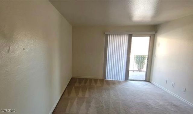 5295 Indian River Drive 305, Las Vegas, NV 89103