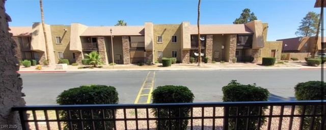 5295 Indian River Drive 305, Las Vegas, NV 89103