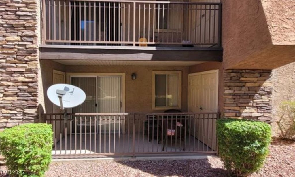 5295 Indian River Drive 305, Las Vegas, NV 89103