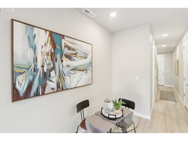 13501 Ne 86th St 122, Vancouver, WA 98682