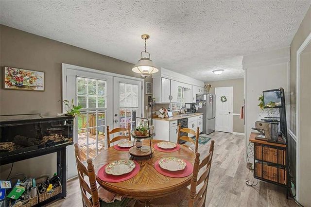 4 Shadowood Court, Silver Creek, GA 30173