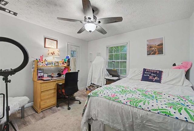 4 Shadowood Court, Silver Creek, GA 30173