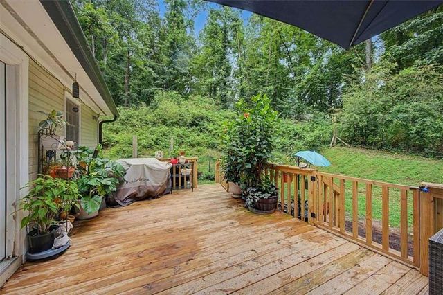 4 Shadowood Court, Silver Creek, GA 30173