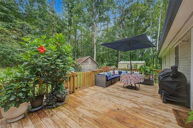 4 Shadowood Court, Silver Creek, GA 30173