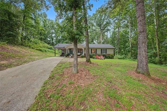 4 Shadowood Court, Silver Creek, GA 30173