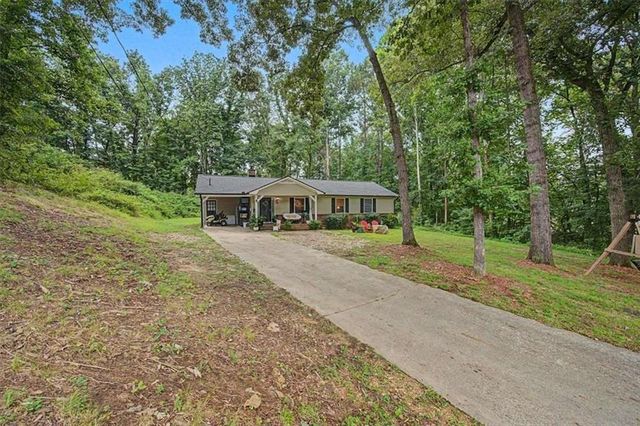 4 Shadowood Court, Silver Creek, GA 30173