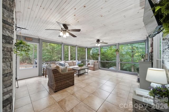 6253 Riviera Run Estates Drive, Hickory, NC 28601