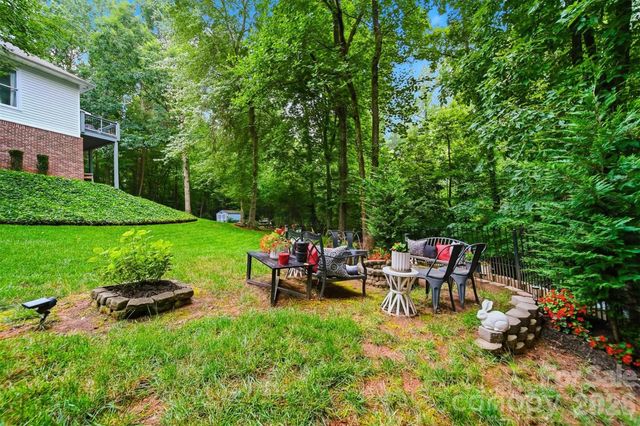 6253 Riviera Run Estates Drive, Hickory, NC 28601