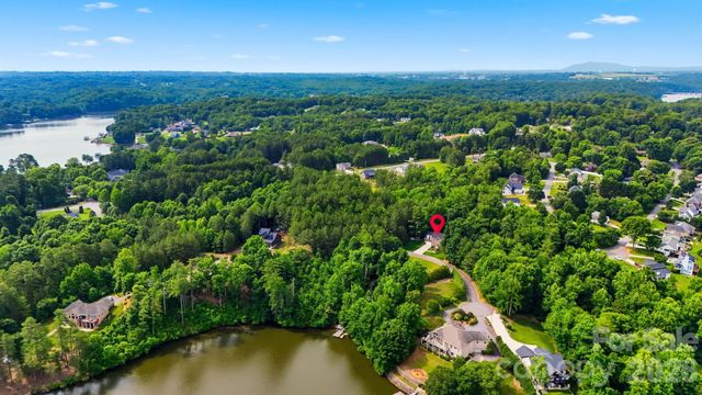 6253 Riviera Run Estates Drive, Hickory, NC 28601