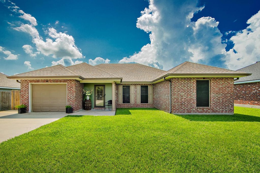 114 Sharlene Street, Houma, LA 70364