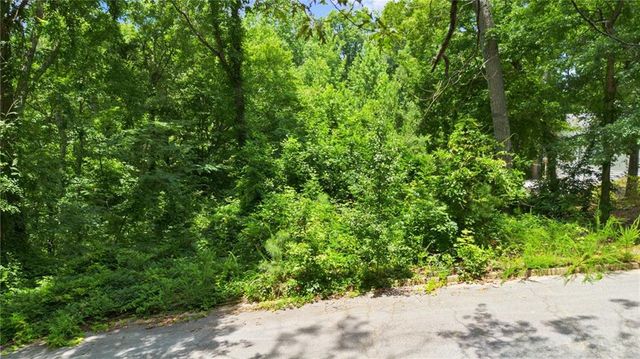 6804 Brookwood Court, Douglasville, GA 30135