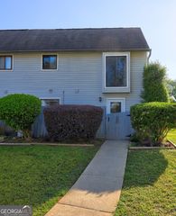 288 Country Club Drive, Jonesboro, GA 30238