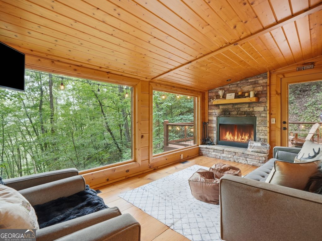 329 Laurel Ridge Drive, Blue Ridge, GA 30513 — photo 4