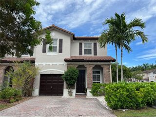2555 SW 147th Path 2555, Miami, FL 33185