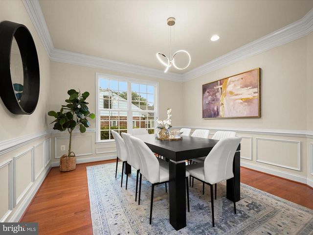 6005 ROOSEVELT ST, Bethesda, MD 20817