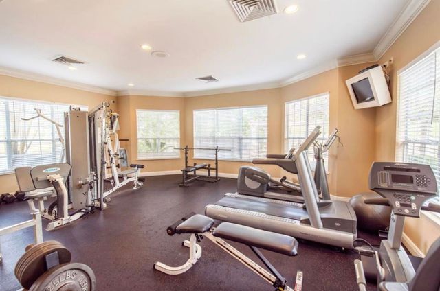 615 Fairway Dr 101, St Augustine, FL 32084