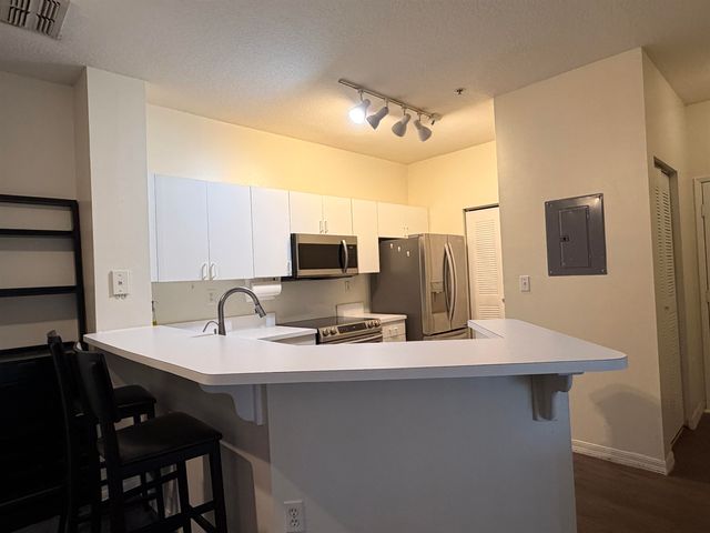 615 Fairway Dr 101, St Augustine, FL 32084