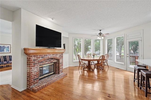 5910 W 154th Street, Overland Park, KS 66223