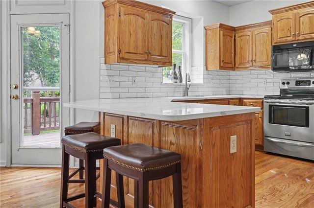 5910 W 154th Street, Overland Park, KS 66223