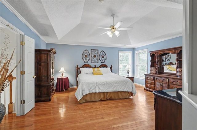 5910 W 154th Street, Overland Park, KS 66223
