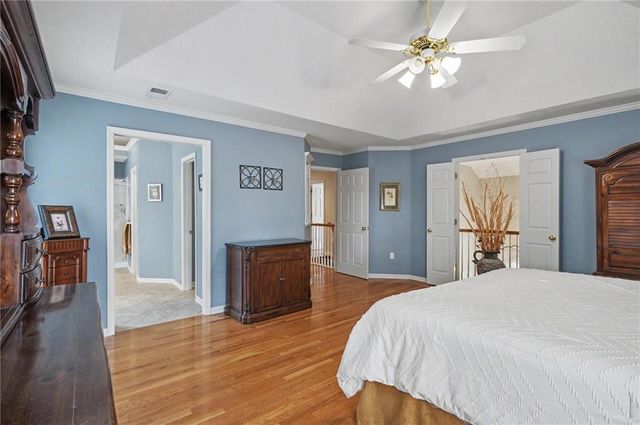 5910 W 154th Street, Overland Park, KS 66223