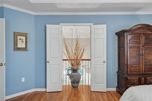 5910 W 154th Street, Overland Park, KS 66223