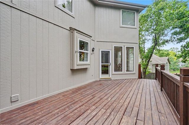 5910 W 154th Street, Overland Park, KS 66223